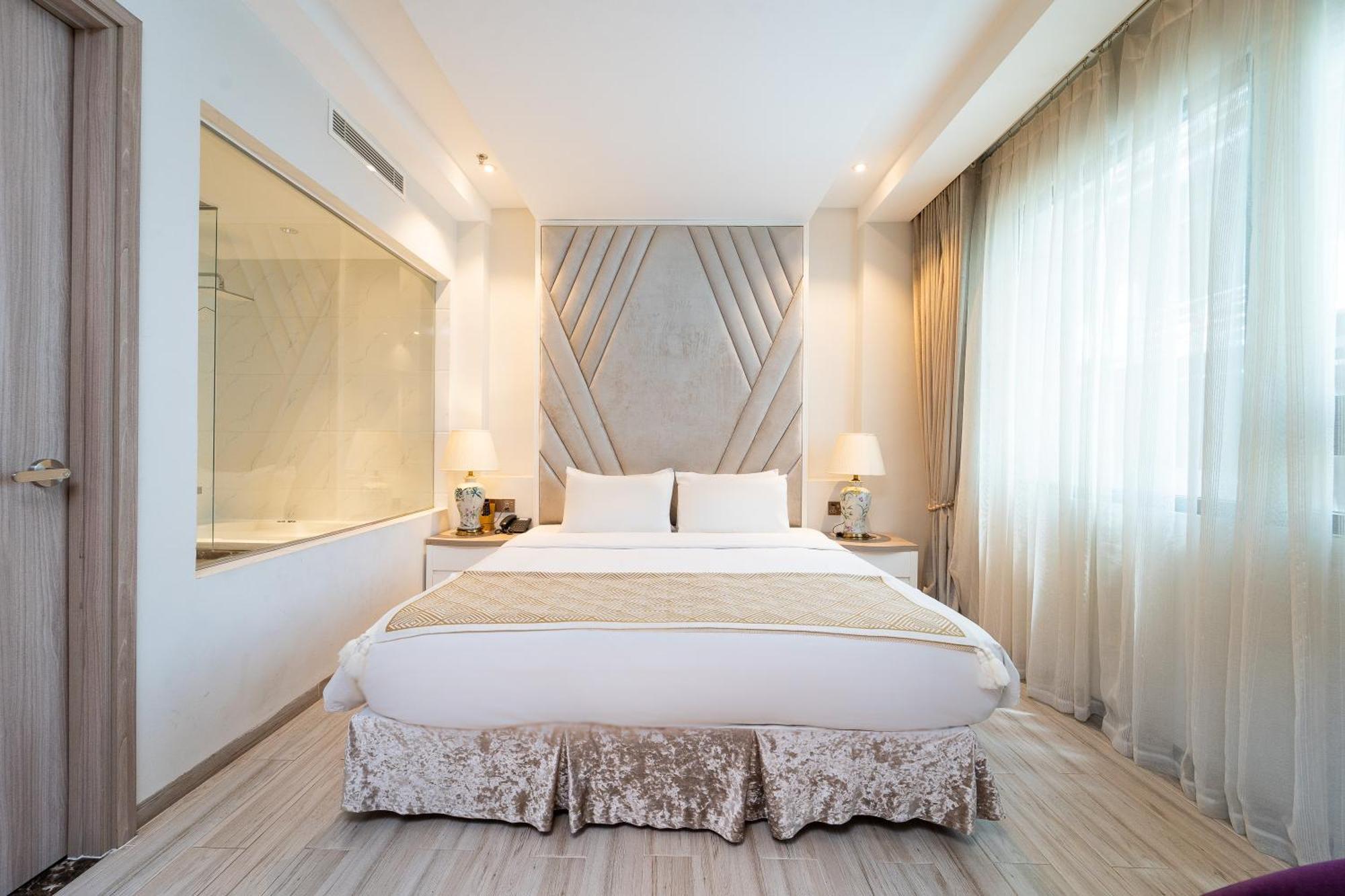 Nicecy Hotel Suites & Spa Thành Pho Ho Chí Minh Esterno foto