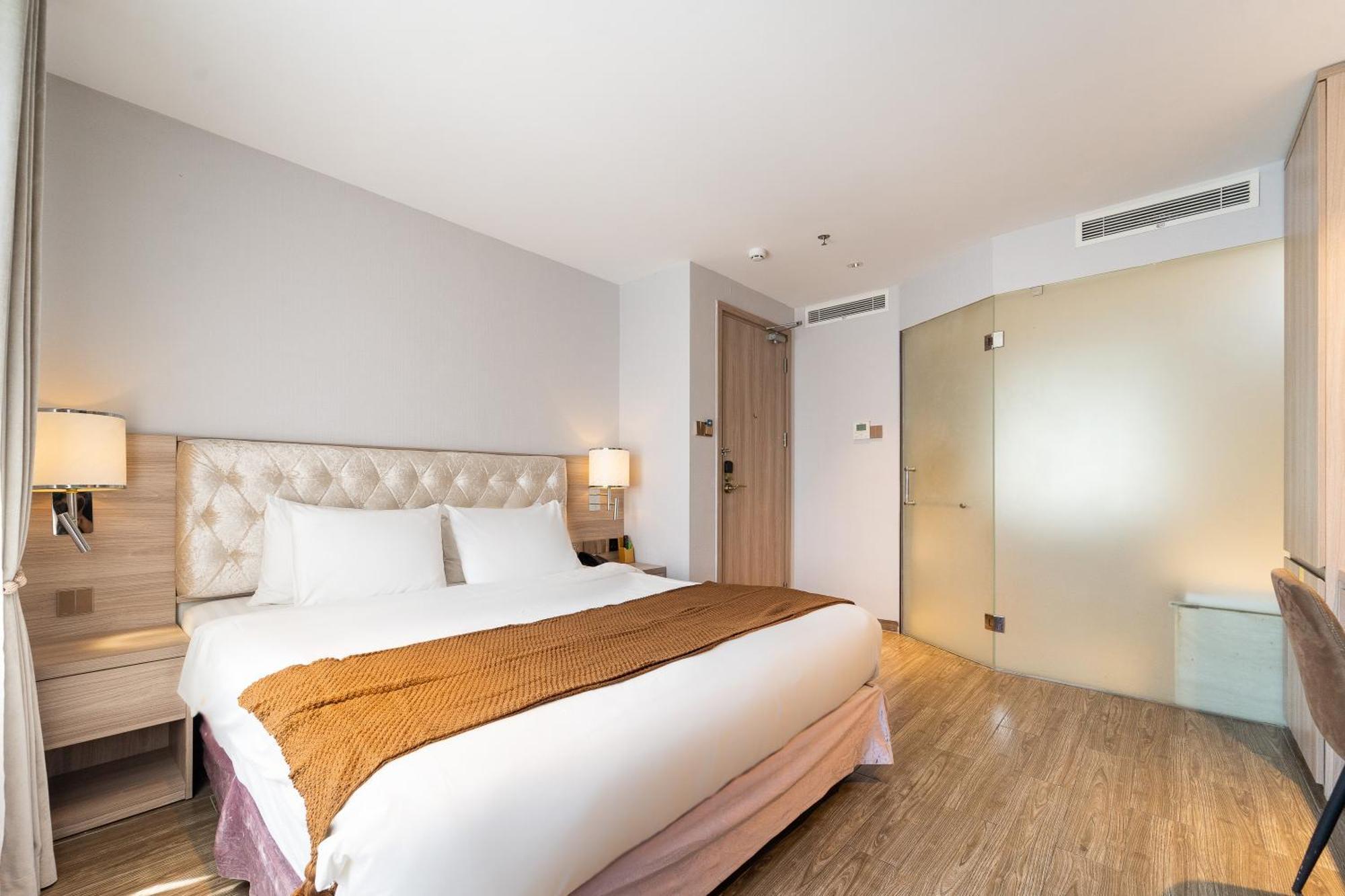 Nicecy Hotel Suites & Spa Thành Pho Ho Chí Minh Esterno foto