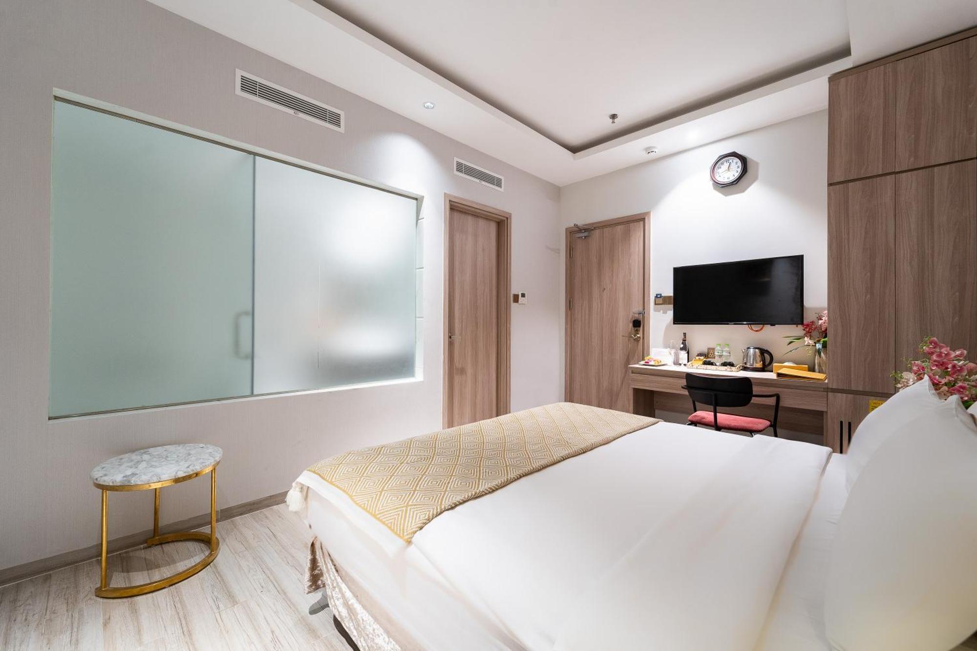 Nicecy Hotel Suites & Spa Thành Pho Ho Chí Minh Esterno foto
